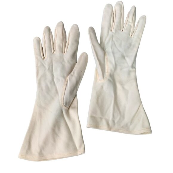 VTG Womens Pair of Dressy Gloves Off-White/Ivory Trapunto Stitching Accent  #92R - Picture 6 of 8